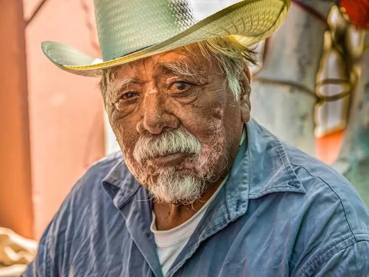 Mexican Last Names: Why There Are Four